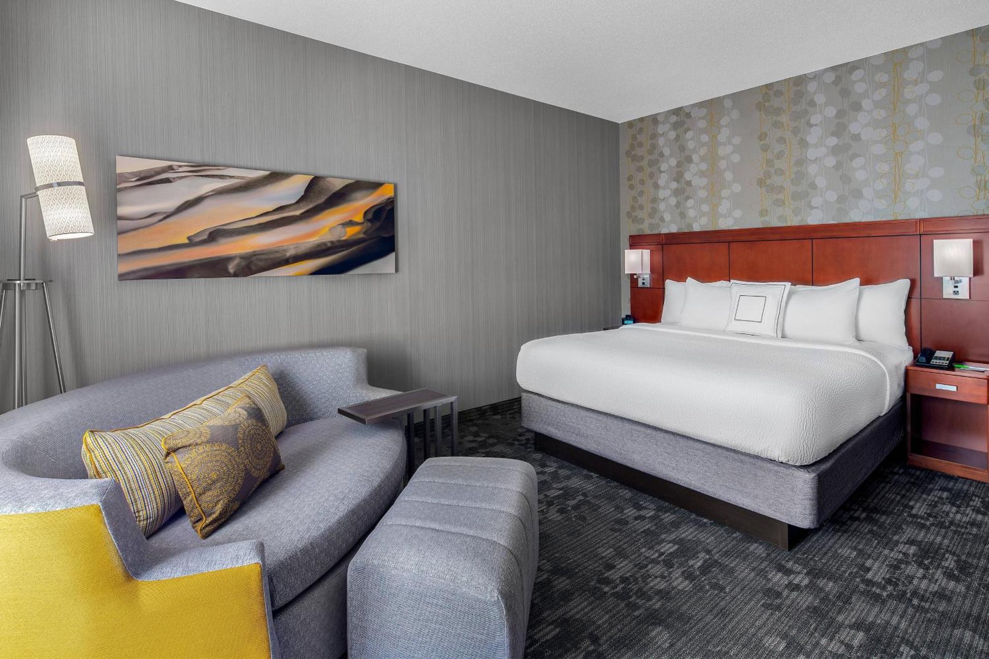 Hotel Courtyard By Marriott Pittsburgh Airport à Coraopolis Extérieur photo
