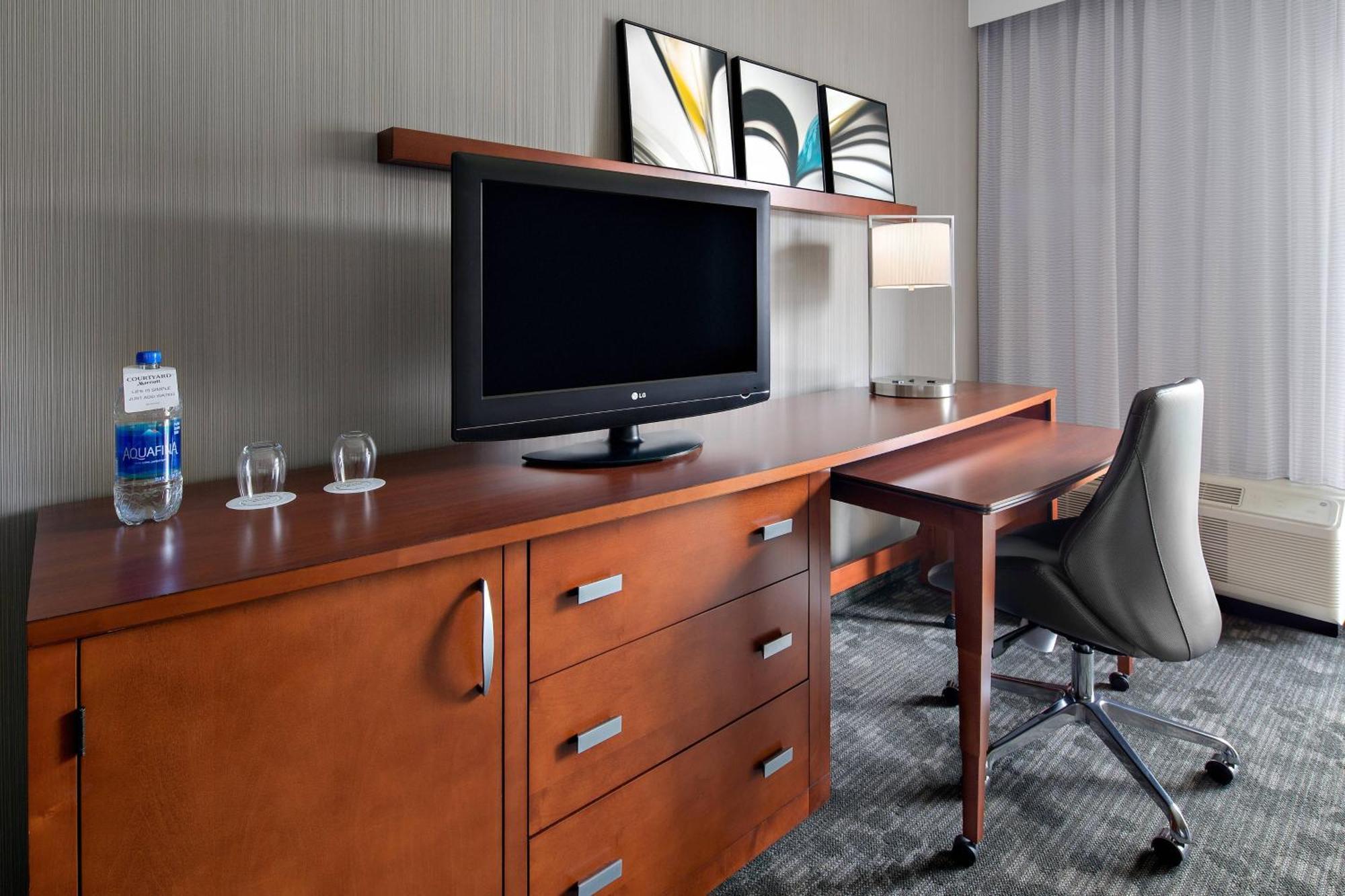 Hotel Courtyard By Marriott Pittsburgh Airport à Coraopolis Extérieur photo